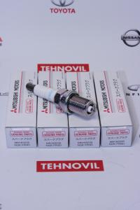 свеча зажигания FR5EI. CW5W MITSUBISHI - запчасть для MITSUBISHI OUTLANDER 3