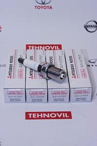 Запчасть: свеча зажигания FR5EI. CW5W MITSUBISHI